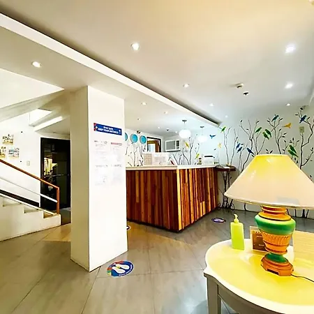 Royale Parc Inn & Suites Annapolis Cubao