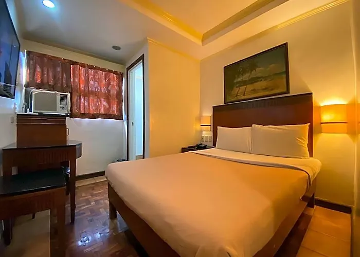 Hotel Royale Parc & Annapolis Cubao Manila